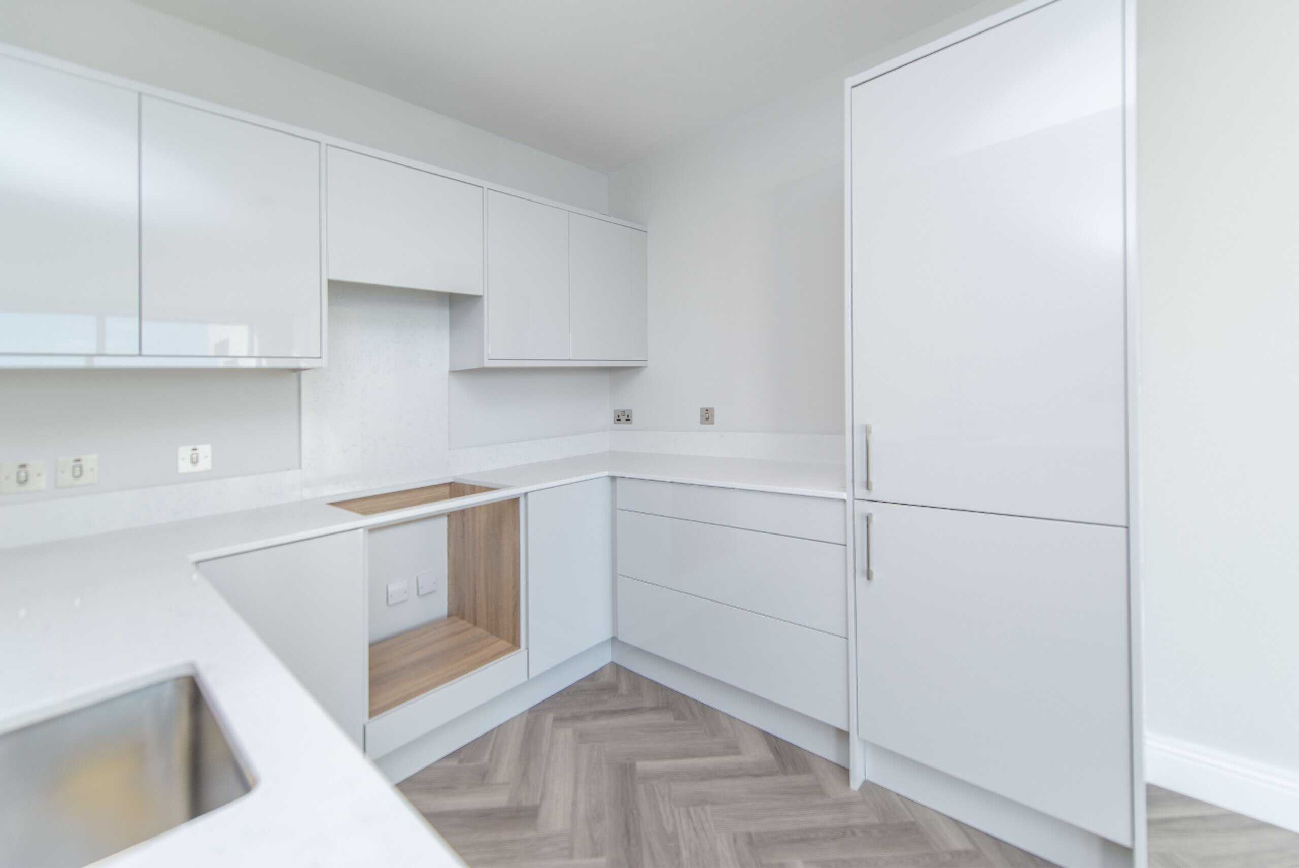 Fridge and dishwasher